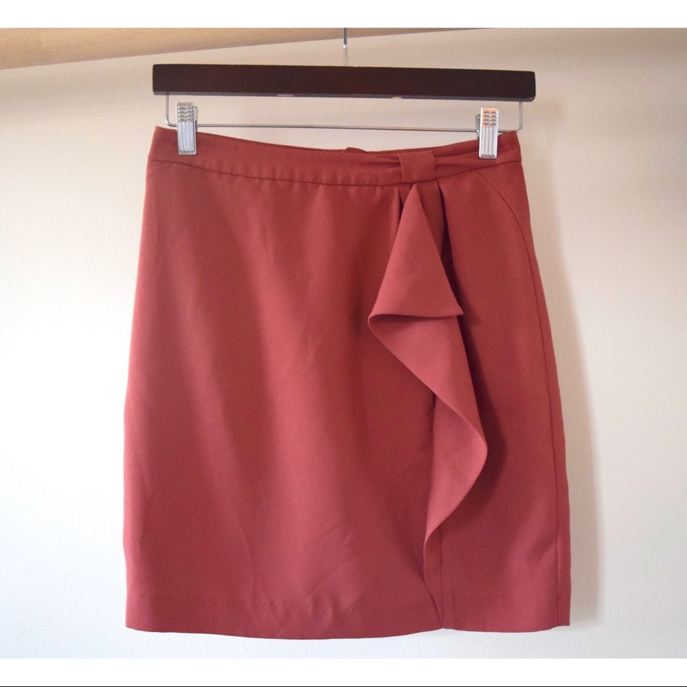 Mini Skirt with Cute Fabric Detail